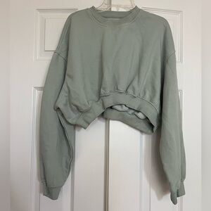 Green Cropped Oversized Sweatshirt with Long Sleeves